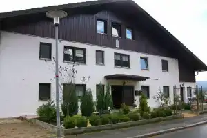 Pension Terra, Лам