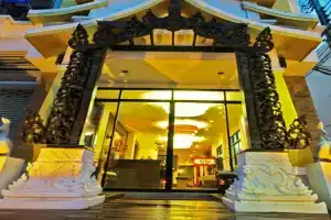 Nicha Suite Hua Hin Hotel, Хуахин