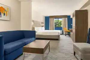 Courtyard Greenville Downtown, Гринвилл