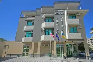 Continental Hotel, Кутаиси