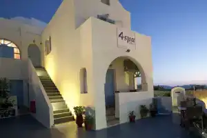 Aspa Villas, Ия