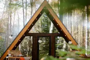 Глэмпинг Deep Lake House, Правдино