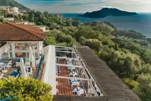 Hotel & Serviced Residence Gocce di Capri Sorrento Coast, Нерано