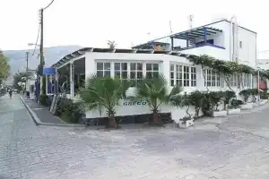 Villa Gambas, Камари