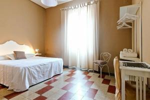 Guest House - BluLassù Rooms, Кальяри
