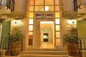 Brothers Çeşme Boutique Hotel, Чешме