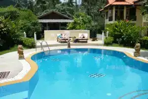 Amy Village Garden Resort, Ламаи Бич