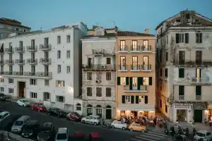 New York Luxury Suites, Керкира