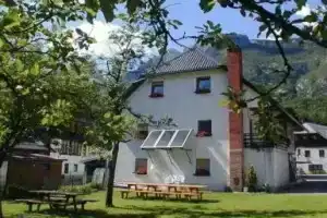 Apartments Mrakič, Бовец