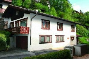 Haus Bader, Миттенвальд