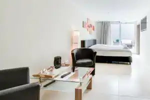B&b Deja Vu, Ипр