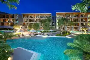 Отель «Wyndham Grand Nai Harn Beach Phuket - Sha Extra Plus», Най Харн