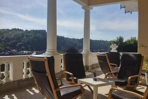 Asbl Splendid Palace Dinant, Динан