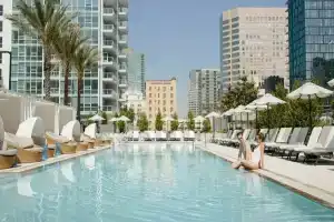 Level Los Angeles Downtown - South Olive, Лос-Анджелес