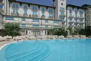 Hotel «Savoy Palace», Гардоне-Ривьера