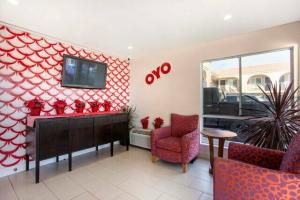 Oyo Hotel Palmdale - Antelope Valley, Палмдейл