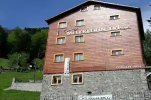 Meleklerin Evi Apart, Айдер