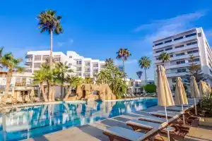 Adams Beach Hotel & Spa Deluxe Wing - Adults Only, Айя-Напа