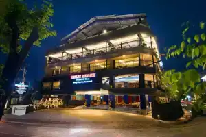 Sulis Beach Hotel & Spa, Кута