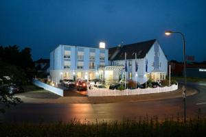 Hotel Restaurant Vater Rhein, Карлсруэ