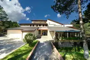 Цхнети - Гостиницы