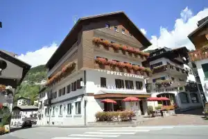 Hotel Centrale, Аллеге