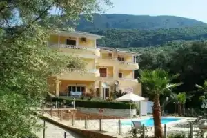 Golden Sun Apartments, Парга