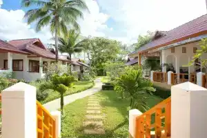 The Cosy Beach Resort, Мэнам