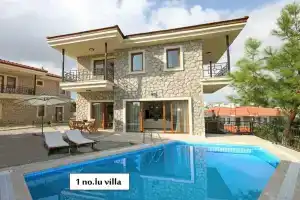 Villa Pusula, Датча
