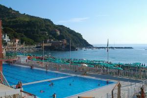 La Perla Blu, Леванто