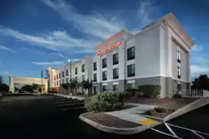 Hampton Inn & Suites Tucson East/Williams Center, Тусон