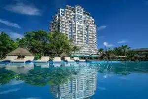 Andaman Beach Suites Hotel, Патонг