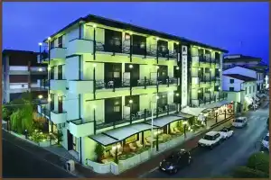 Hotel «Ambrosiano», Монтекатини-Терме