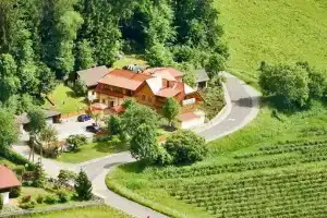 Gasthof - Pension Waldhof, Филлах