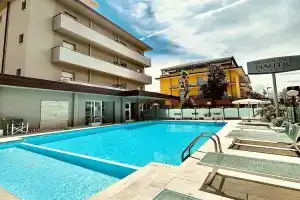 Residence Nautic, Римини