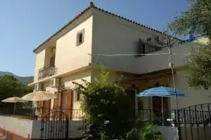 Vassilis Studios, Анаксос