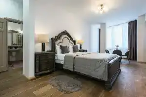 Квартиры посуточно на Юрия Гагарина 1, Калининград