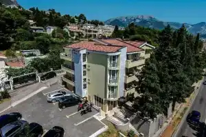 Villa Antivari, Бар