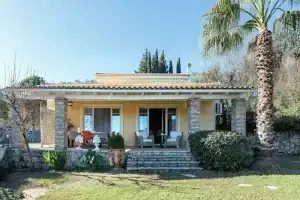 Villa Al'Azraa by CorfuEscapes, Дассия