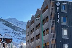The People Hostel - Les 2 Alpes, Ле Дез Альп