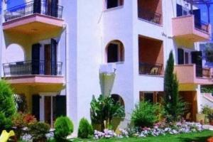 Philippos Hotel Apartments, Никиана