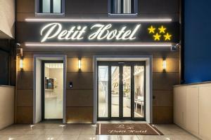 Petit Hotel, Прато