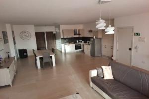 Paradise Luxury Apartment, Айнсилем