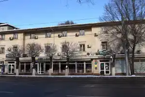 Resident Hotel Delux, Алматы