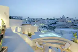 Utopia Villas, Картерадос