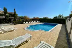 Отель «Оазис», Николаевка