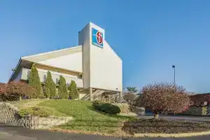 Motel 6 Cincinnati, Oh - Central - Norwood, Цинциннати