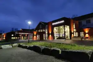 Birkebeineren Hotel & Apartments, Лиллехамер