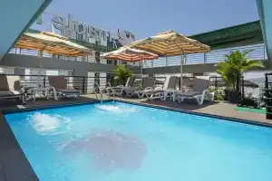 Maple Leaf Hotel & Apartment, Нячанг