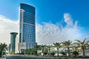 Swiss-Belhotel Seef Bahrain, Манама
